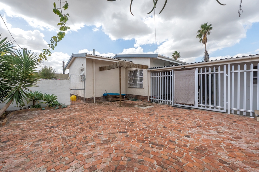 3 Bedroom Property for Sale in Zoo Park Western Cape